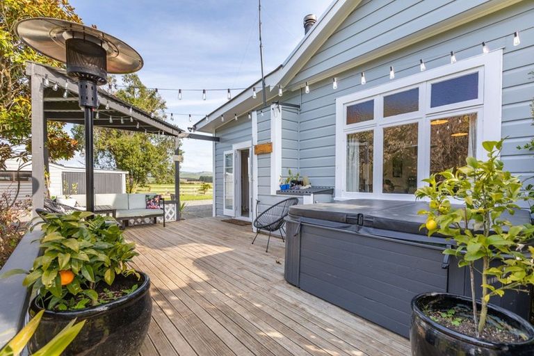 Photo of property in 201 Totaramahonga Road, Dannevirke, 4972