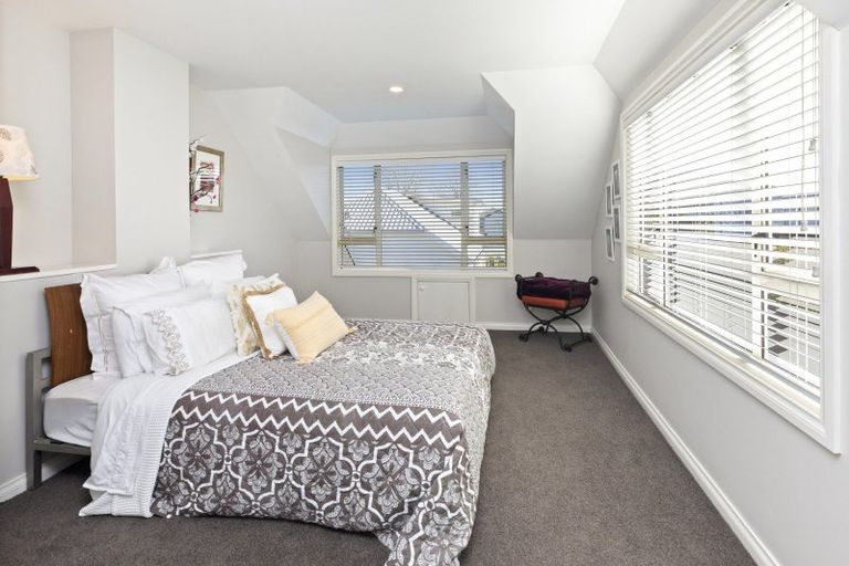 Photo of property in 30a Waiwetu Street, Fendalton, Christchurch, 8052