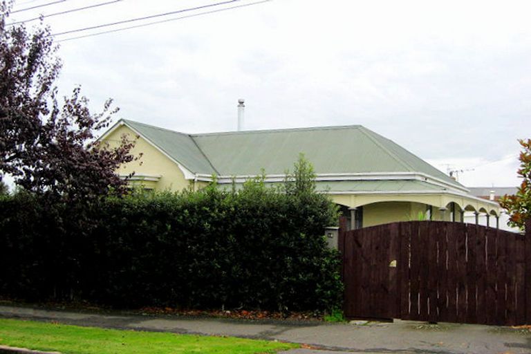 Photo of property in 16 Inglis Street, Mosgiel, 9024