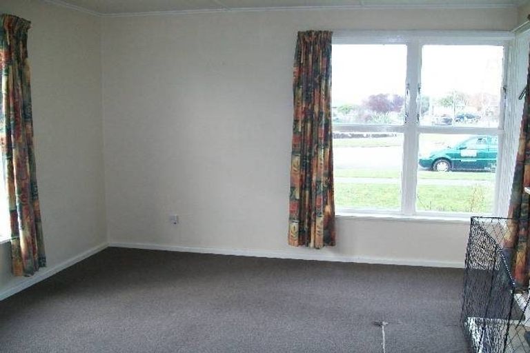 Photo of property in 55 Uxbridge Street, Redwood, Christchurch, 8051