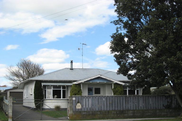 Photo of property in 13 Central Avenue, Gonville, Whanganui, 4501