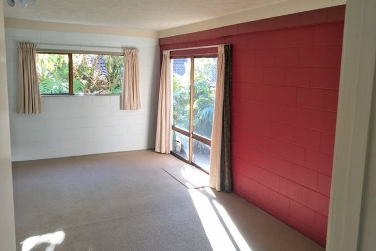 Photo of property in 13 Malters Place, Browns Bay, Auckland, 0630