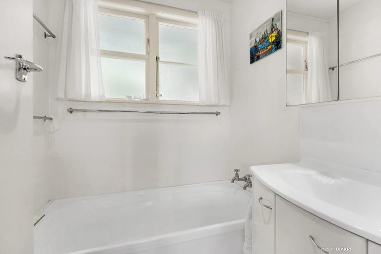 Photo of property in 80 Warwick Street, Wilton, Wellington, 6012