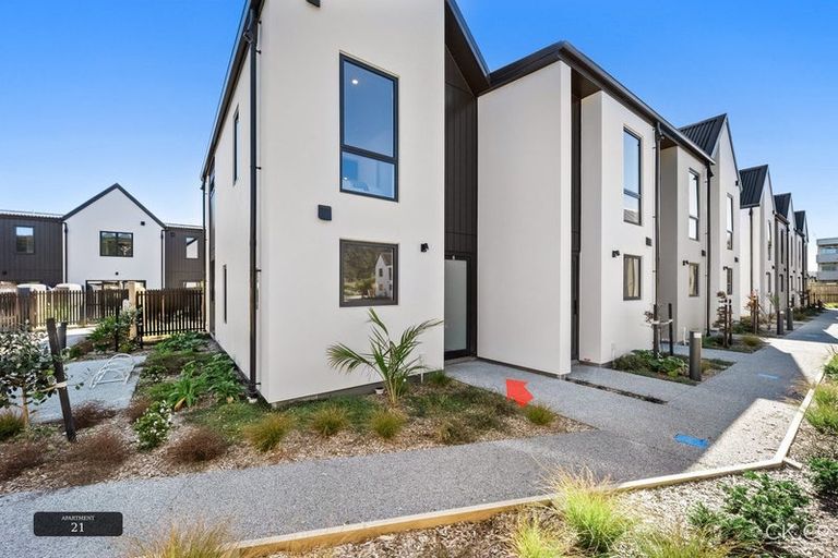 Photo of property in 130 Cambridge Terrace, Fairfield, Lower Hutt, 5011