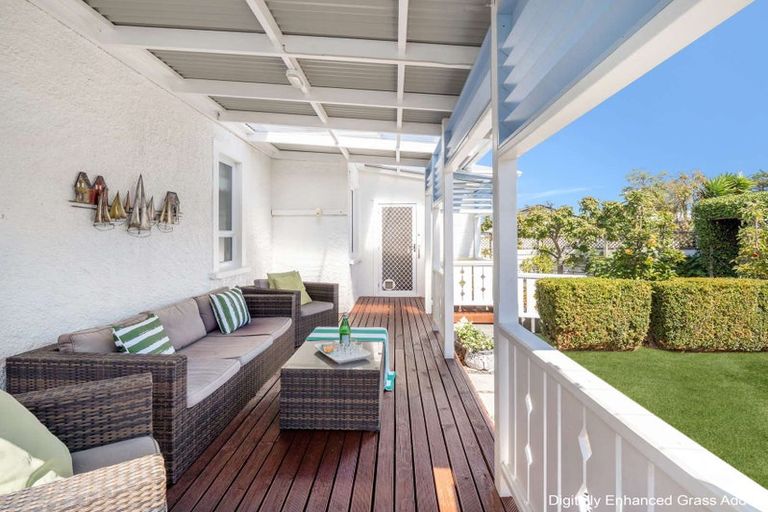 Photo of property in 33 Moore Avenue, Tawhero, Whanganui, 4501