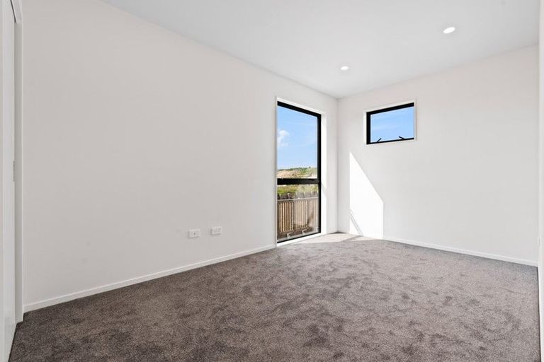 Photo of property in 4c Mahogany Street, Westgate, 0814