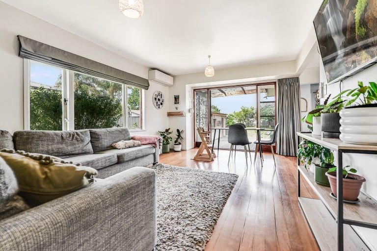 Photo of property in 22 Portal Crescent, Beerescourt, Hamilton, 3200