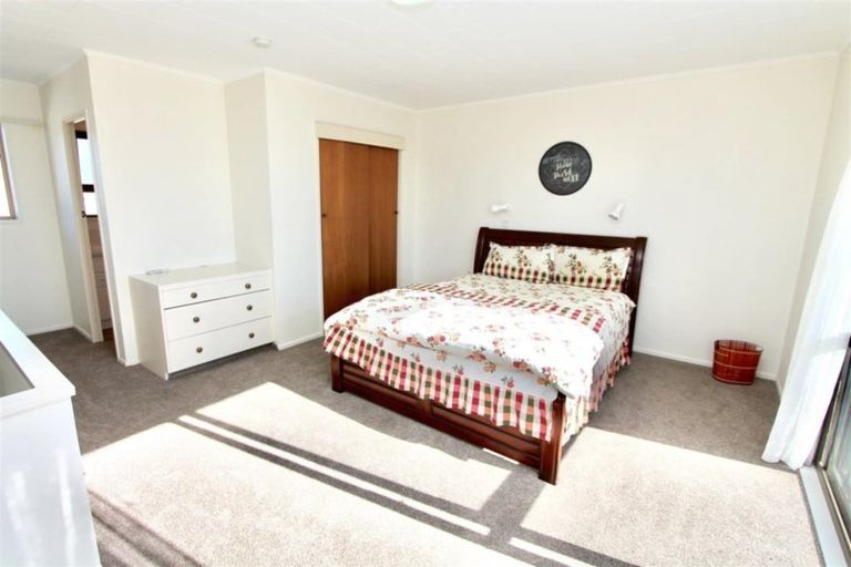 Photo of property in 15 Peace Street, Fenton Park, Rotorua, 3010