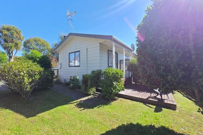 Photo of property in 68 Stokes Valley Road, Stokes Valley, Lower Hutt, 5019