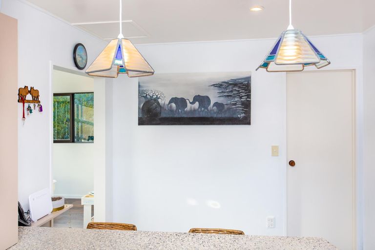 Photo of property in 8a Kaitoke Street, Raglan, 3225