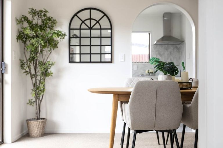 Photo of property in 2/126 Carruth Road, Papatoetoe, Auckland, 2025