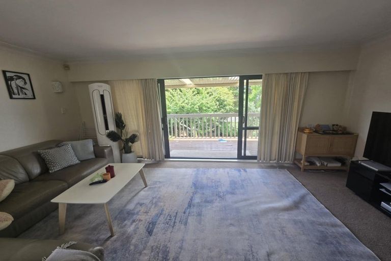 Photo of property in 48 Reeves Road, Pakuranga, Auckland, 2010