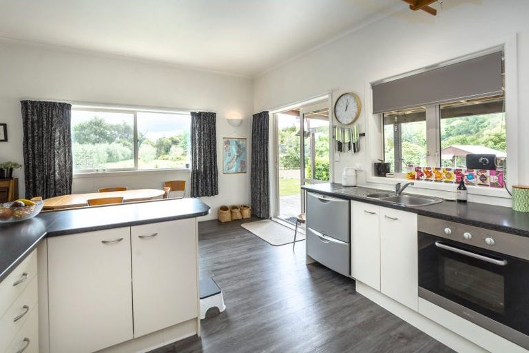 Photo of property in 672g Te Whiti Road, Te Whiti, Masterton, 5884