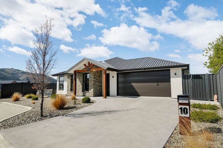 Photo of property in 10 Quigley Crescent, Cromwell, 9310