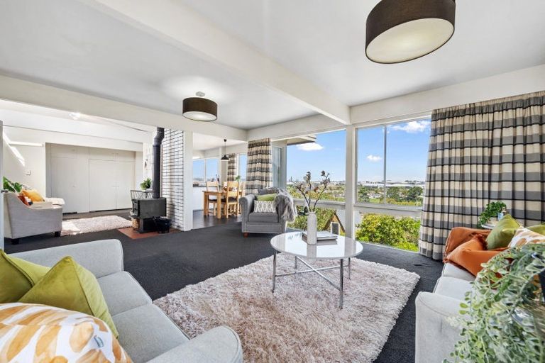 Photo of property in 31 Miramar Place, Pakuranga, Auckland, 2010