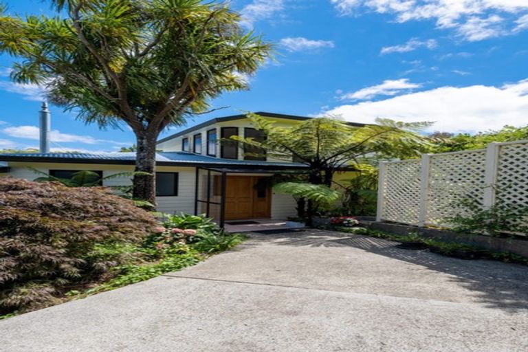 Photo of property in 34 Milton Terrace, Picton, 7220