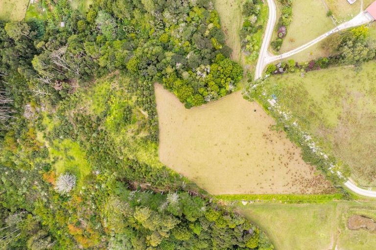 Photo of property in 174 Cames Road, Mangawhai, 0975