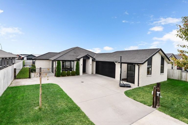 Photo of property in 6 Helen June Avenue, Flagstaff, Hamilton, 3210