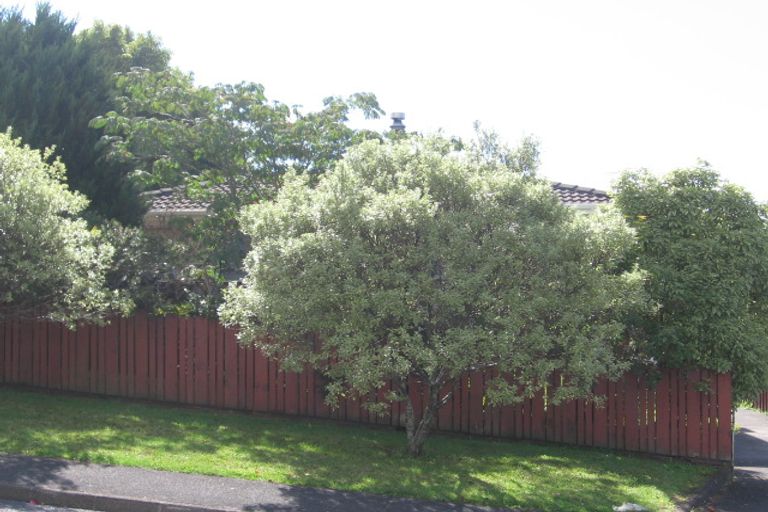 Photo of property in 30 Newham Place, Henderson, Auckland, 0612