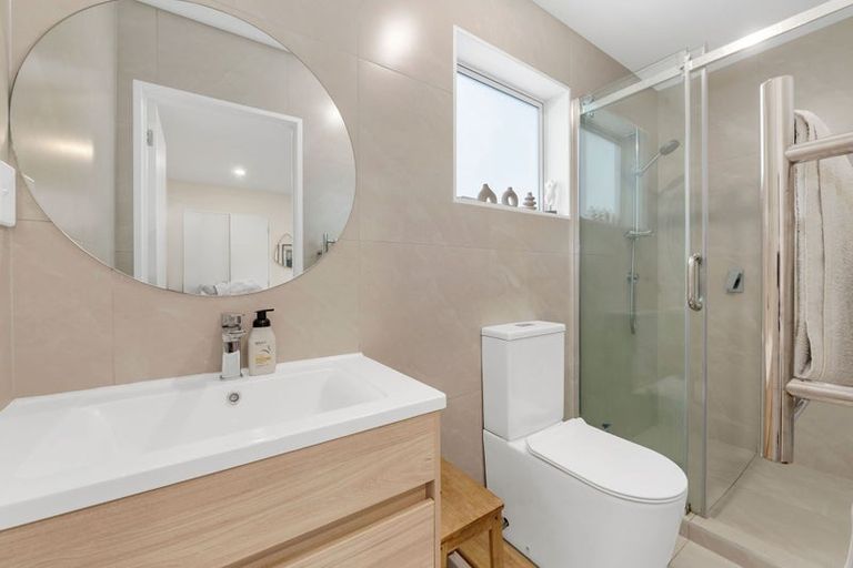 Photo of property in 4a Pauline Place, Bucklands Beach, Auckland, 2014