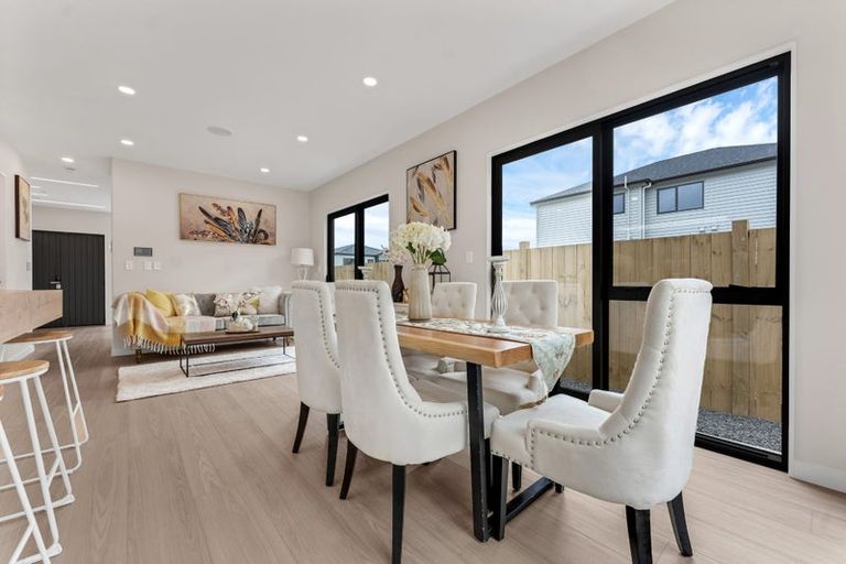 Photo of property in 22 Black Shed Road, Flat Bush, Auckland, 2019
