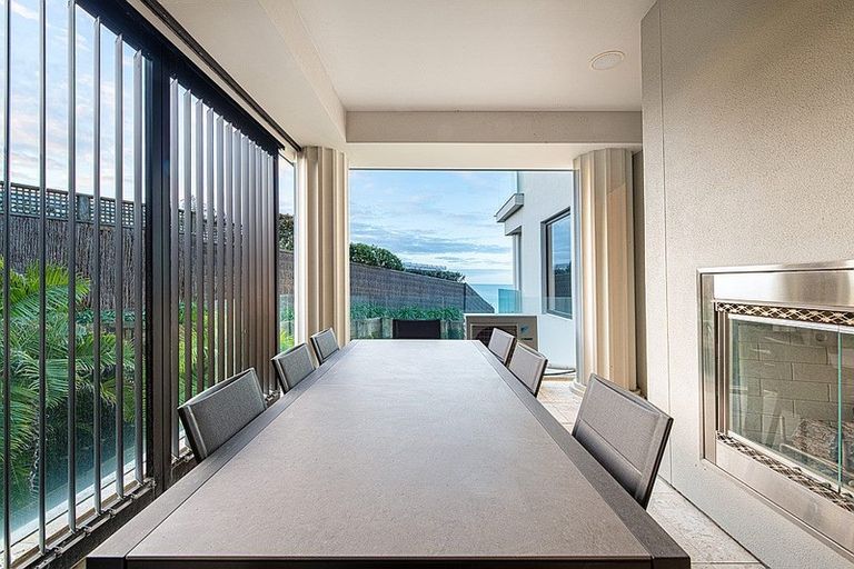 Photo of property in 2/214a Lake Road, Hauraki, Auckland, 0622