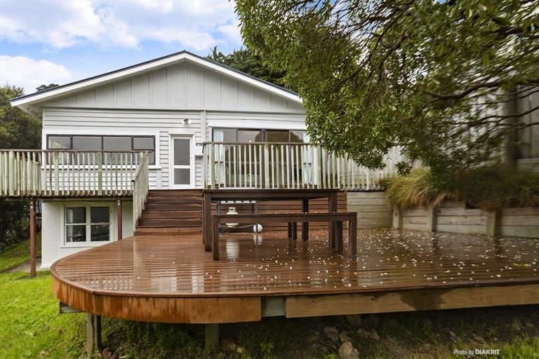 Photo of property in 16 Hudson Street, Island Bay, Wellington, 6023