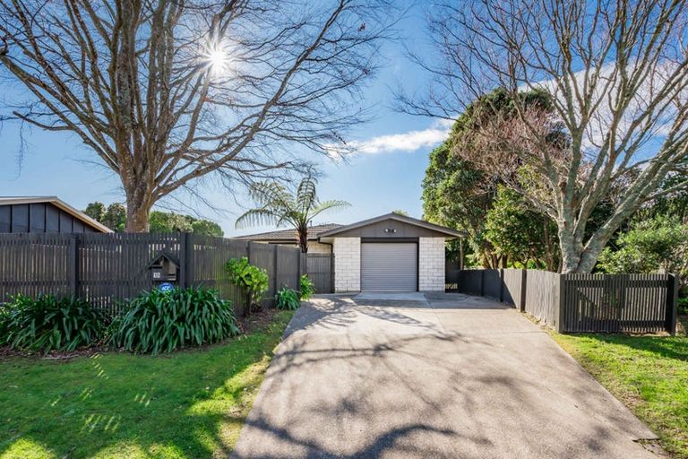 Photo of property in 15 Kohekohe Road, Waikanae, 5036