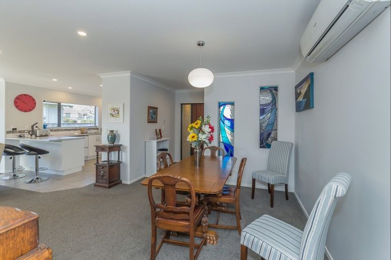 Photo of property in 129 Winchester Street, Levin, 5510