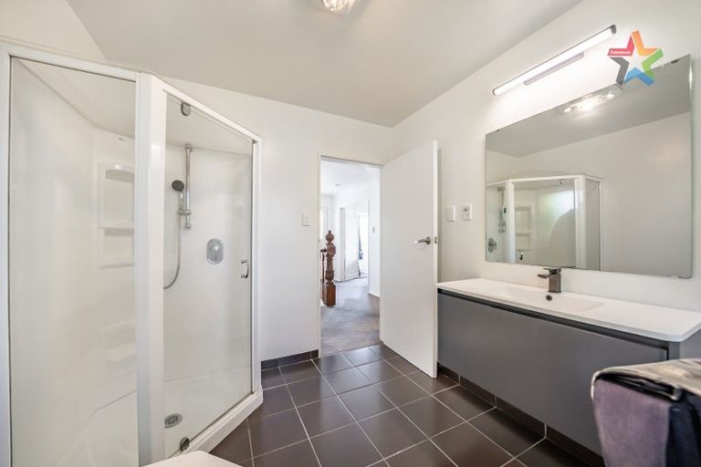 Photo of property in 28 Gurney Road, Kelson, Lower Hutt, 5010