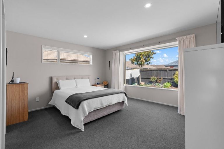 Photo of property in 22 Burbank Drive, Aidanfield, Christchurch, 8025