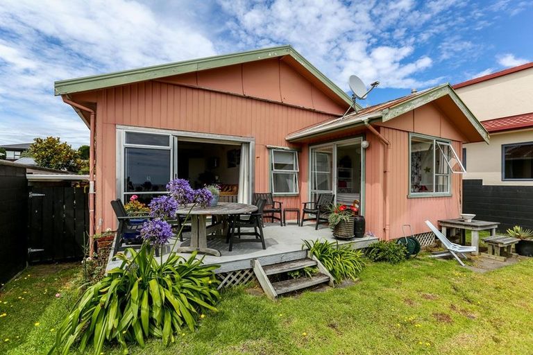 Photo of property in 44b Whiteley Street, Moturoa, New Plymouth, 4310