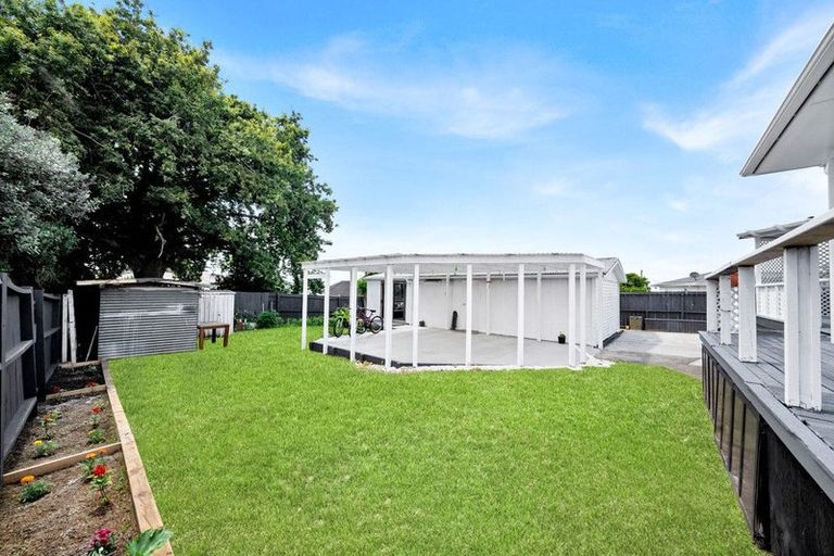 Photo of property in 9 O'connell Street, Manurewa, Auckland, 2102