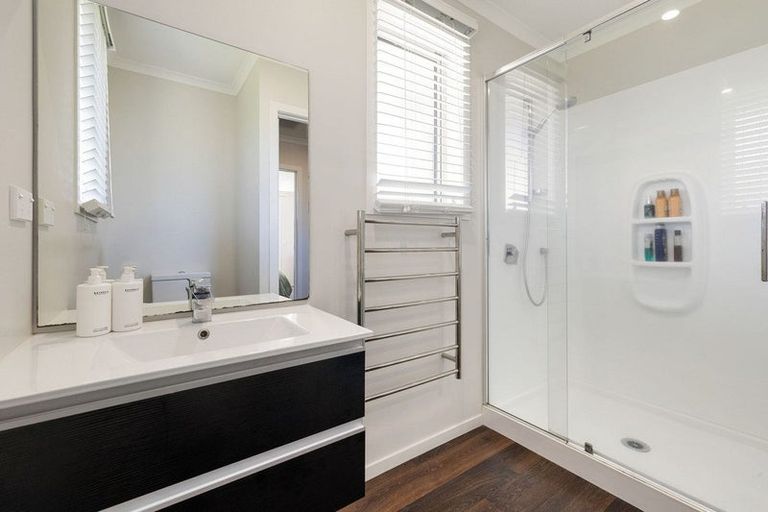 Photo of property in 81 Jarrett Terrace, Leamington, Cambridge, 3432