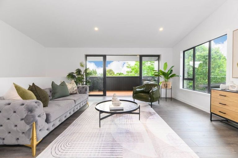 Photo of property in 18b Arataki Views Way, Glen Eden, Auckland, 0602