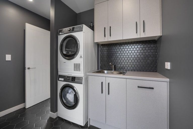 Photo of property in 16 Saint Thomas Avenue, Pyes Pa, Tauranga, 3112