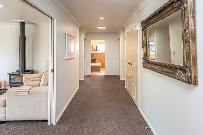 Photo of property in 11 Cotswolds Close, Otamatea, Whanganui, 4500