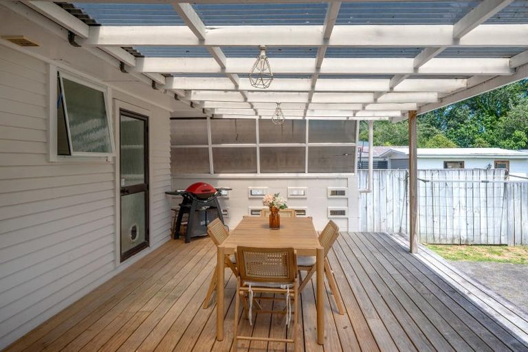 Photo of property in 35 Martin Street, Utuhina, Rotorua, 3015