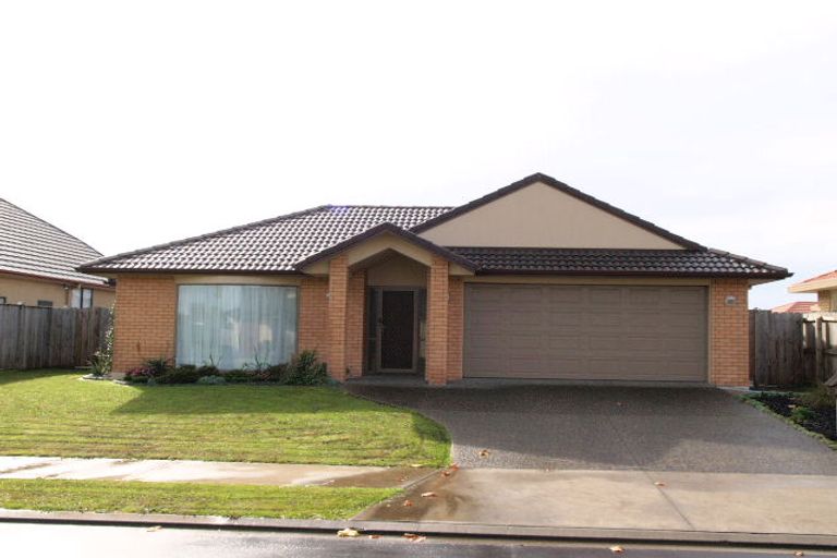 Photo of property in 4 Erne Crescent, East Tamaki, Auckland, 2016