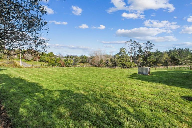 Photo of property in 112a Mcrobbie Road, Kingseat, Papakura, 2580