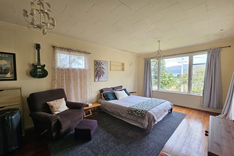 Photo of property in 35 Awatea Street, Ranui, Porirua, 5024