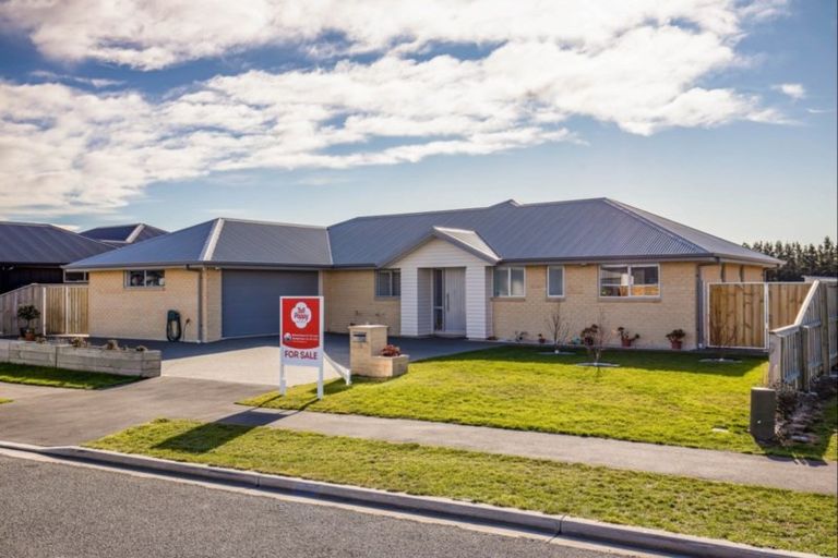 Photo of property in 5 Denton Street, Amberley, 7410