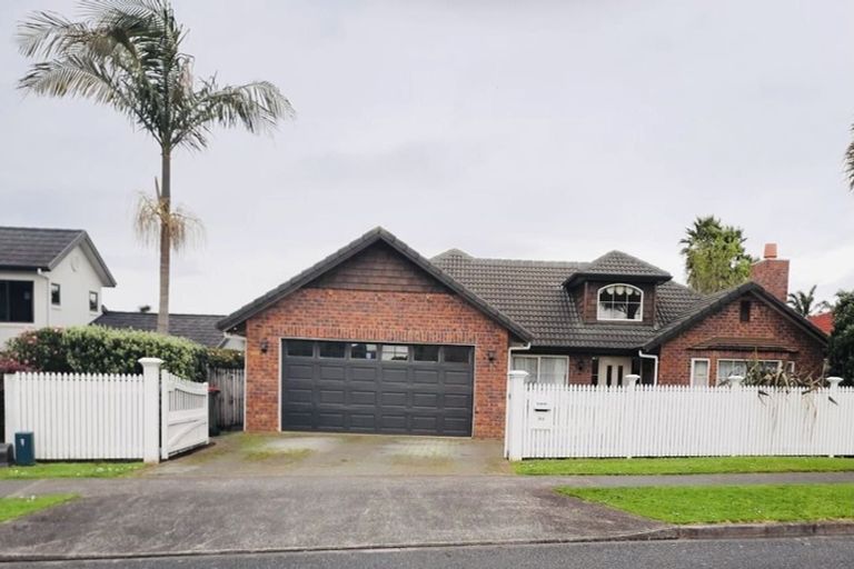 Photo of property in 264 Hill Road, The Gardens, Auckland, 2105