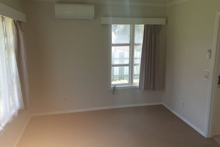 Photo of property in 12 Panama Road, Mount Wellington, Auckland, 1062