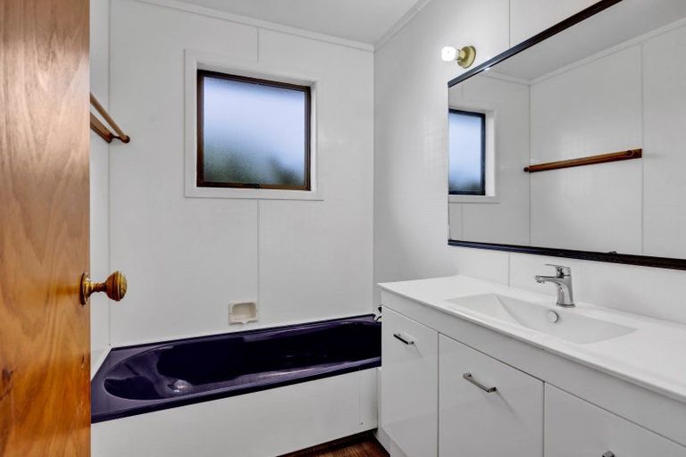 Photo of property in 10 Silvan Place, Bell Block, New Plymouth, 4312