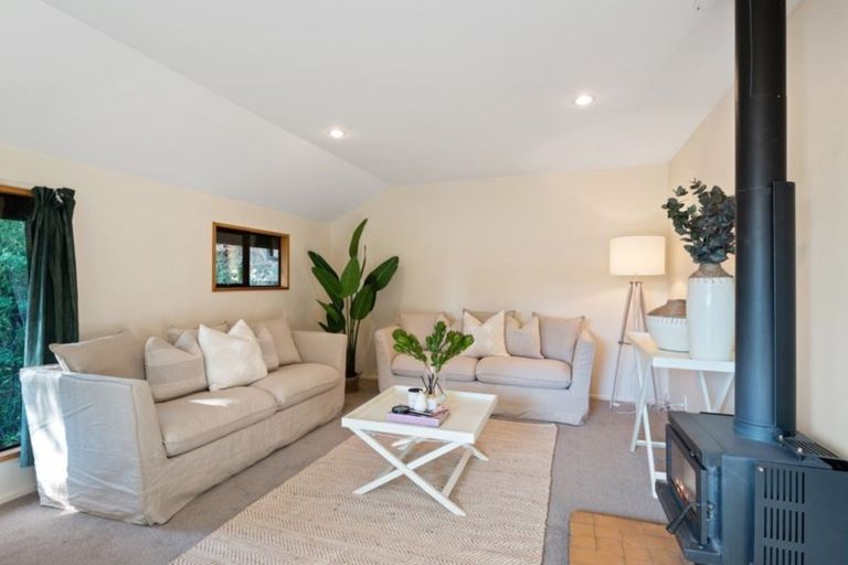 Photo of property in 9 The Crescent, Hillsborough, Christchurch, 8022