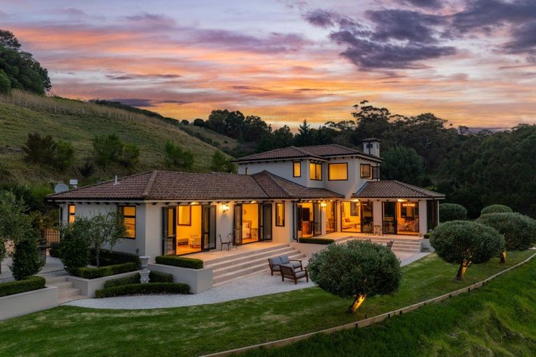 Photo of property in 42 Mclean Road, Havelock North, 4294