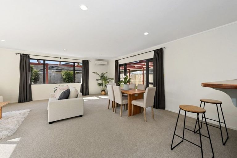 Photo of property in 23 Mangakoea Place, St Andrews, Hamilton, 3200