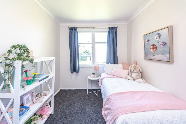 Photo of property in 2 Cumbrae Place, Aramoho, Whanganui, 4500