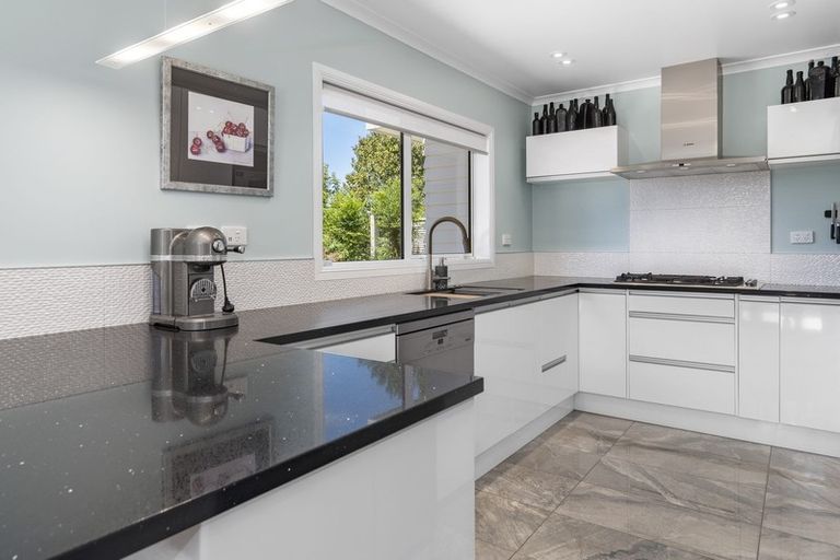 Photo of property in 9 Glencarron Place, Bethlehem, Tauranga, 3110